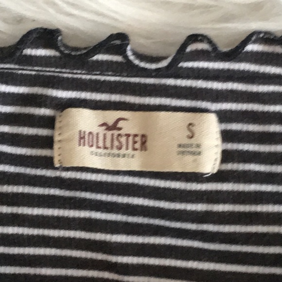 Hollister off the shoulder long sleeved top - Picture 2 of 2
